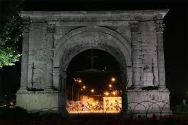 Arco di Augusto